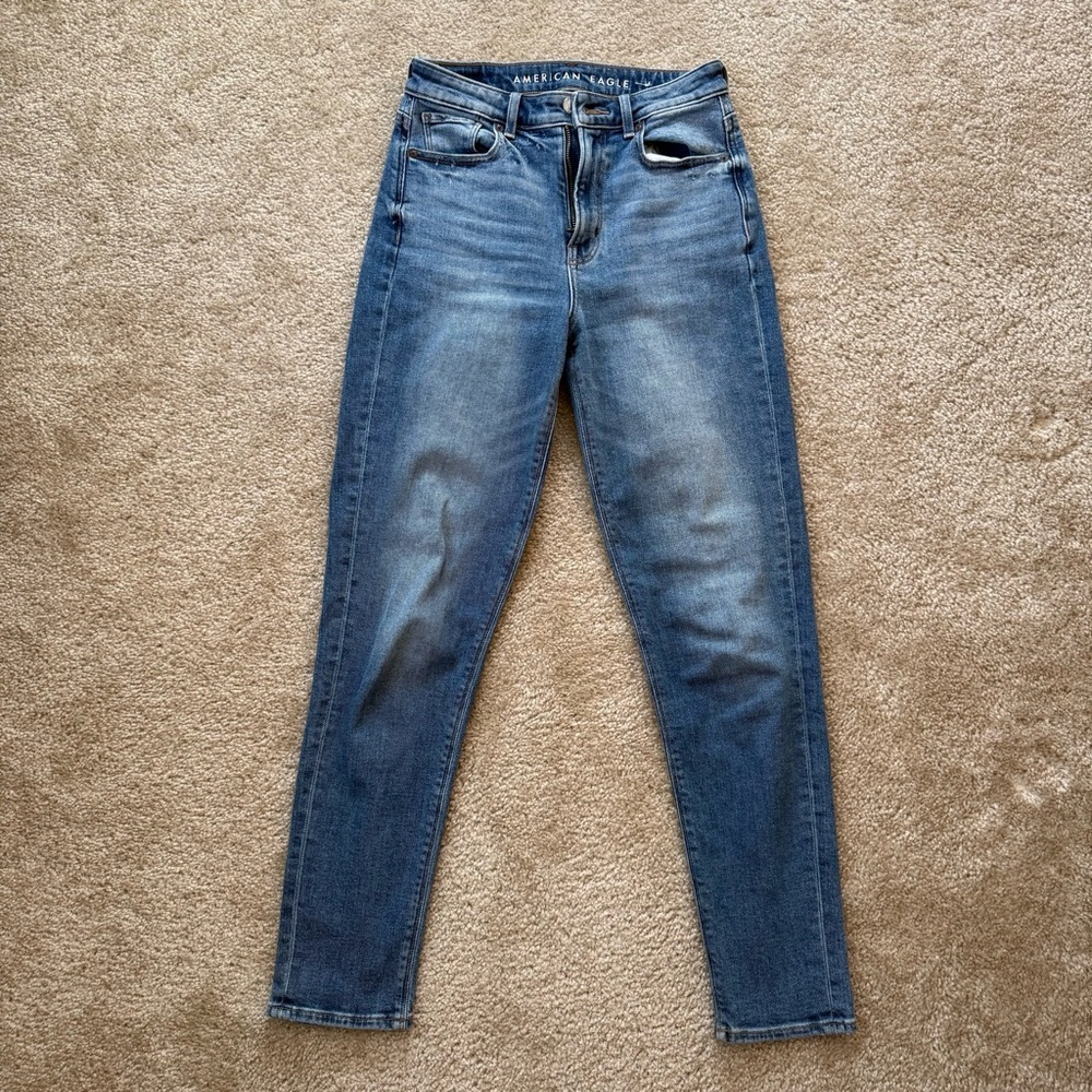 American Eagle Womens 00 Stretch Medium Wash Denim Mom Jeans: Casual Trendy